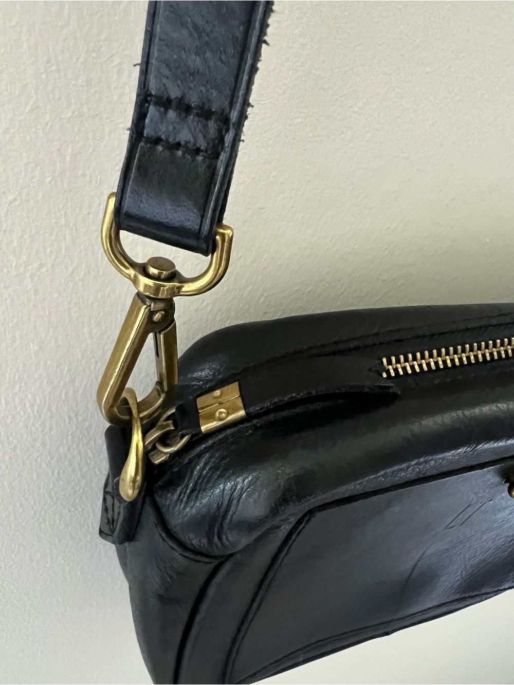 Madewell Black Leather The Camera Crossbody Bag Purse Minimalist Capsule - Picture 4 of 15